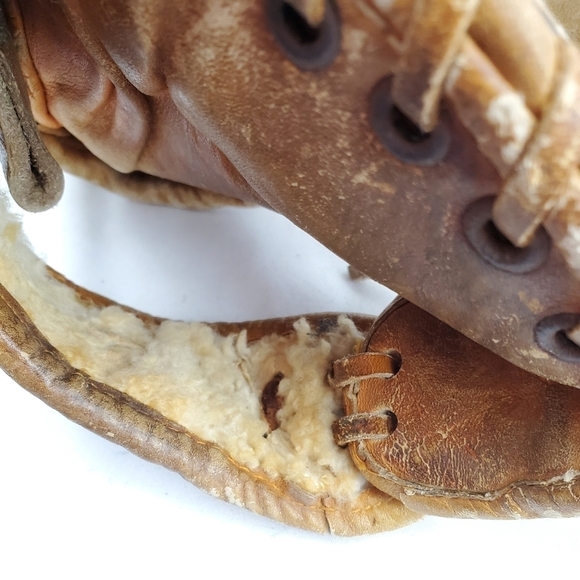 VTG 1663 T&C Baseball Glove Mitt 11" Right Hand Throw Leather Grain Steerhide - Picture 10 of 12